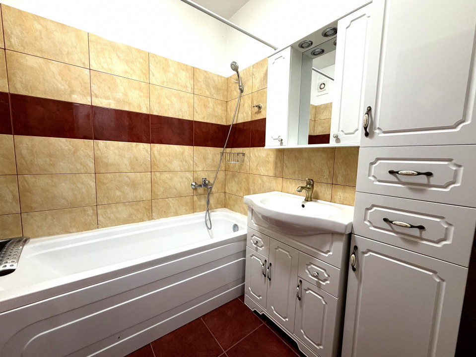 2 camere etaj 2 din 4 cu parcare inclusa 