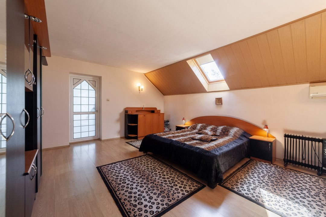 Casa visurilor cu 4000 mp livada roditoare si gradina Darmanesti-Arges