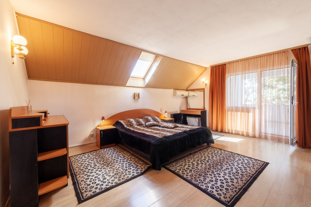 Casa visurilor cu 4000 mp livada roditoare si gradina Darmanesti-Arges
