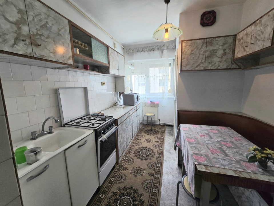 De vânzare apartament 4 camere Careiului Satu Mare