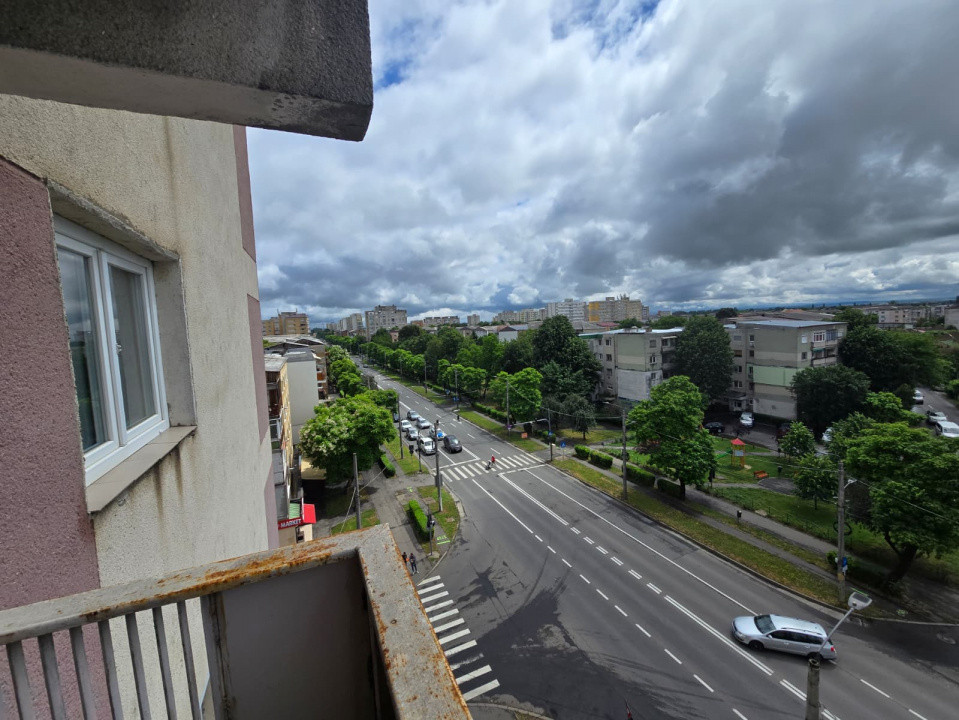 De vânzare apartament 4 camere Careiului Satu Mare
