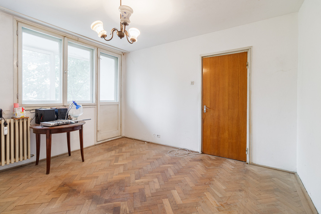 3 camere etaj 3 din 4 Cetatea de balta 