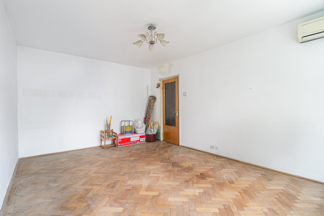 3 camere etaj 3 din 4 Cetatea de balta 