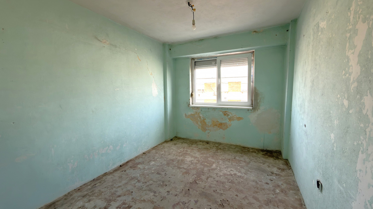Apartament 4 camere Etaj IV, MV1, Zona Ludy - Str. Regele Ferdinand I - Carei