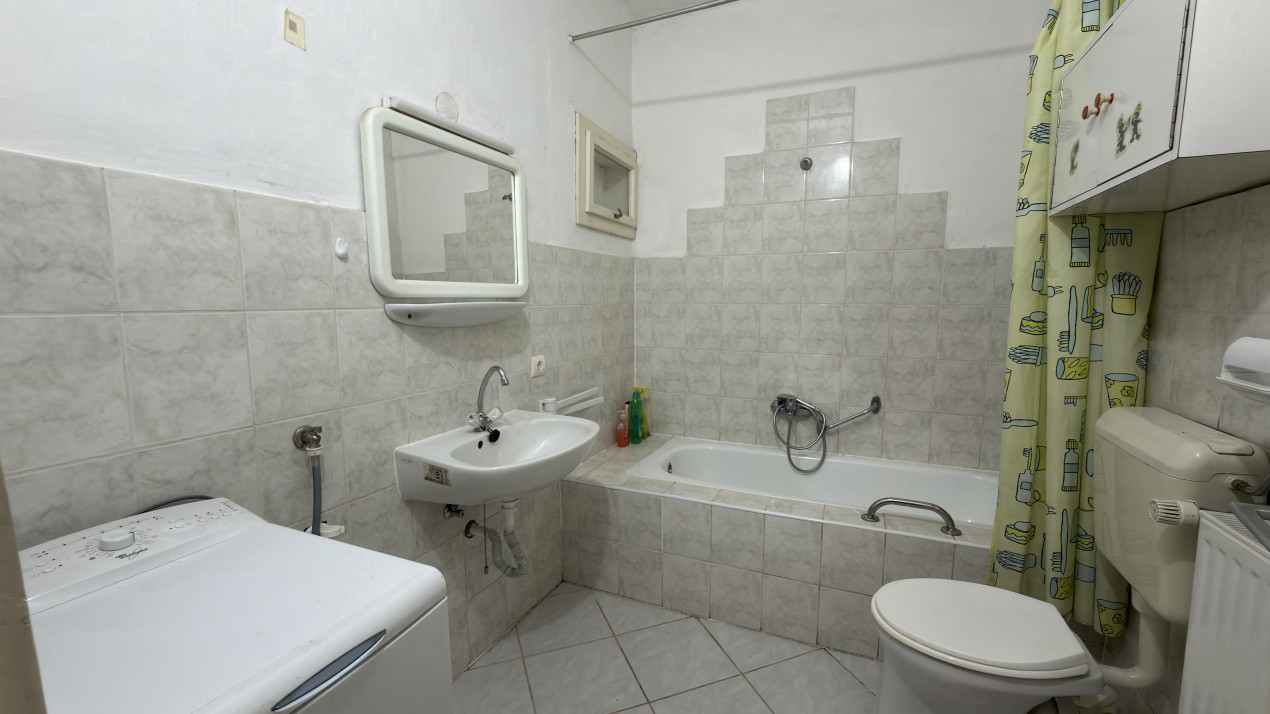 Casă 4 camere, Teren 1955 mp Str. Vezendiului Nr. 366 - Loc. Petrești, Satu Mare