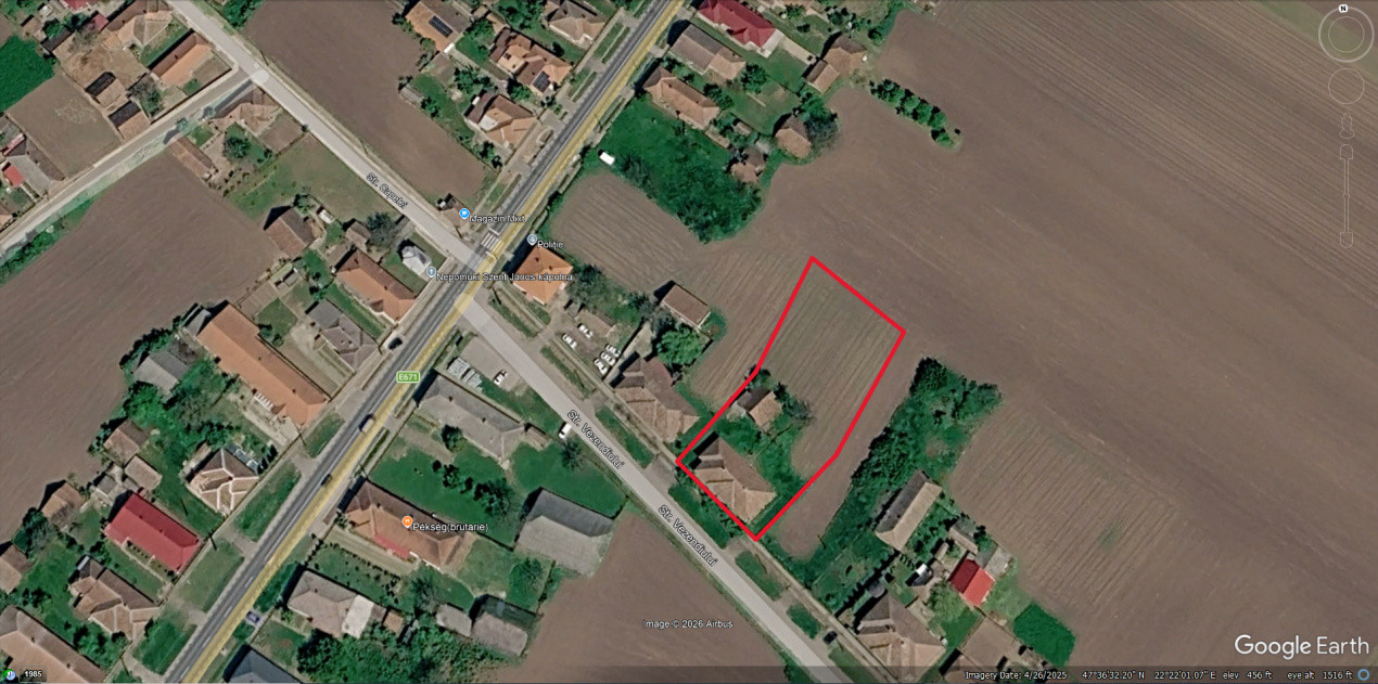 Casă 4 camere, Teren 1955 mp Str. Vezendiului Nr. 366 - Loc. Petrești, Satu Mare