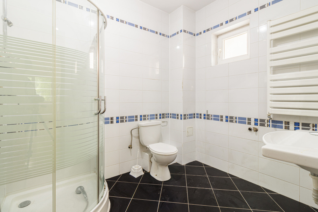 Duplex 4 camere  - drum privat