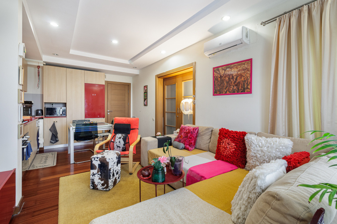 Apartament 3 camere -Cosmopolis Faza 1 cu parcare disponibila 