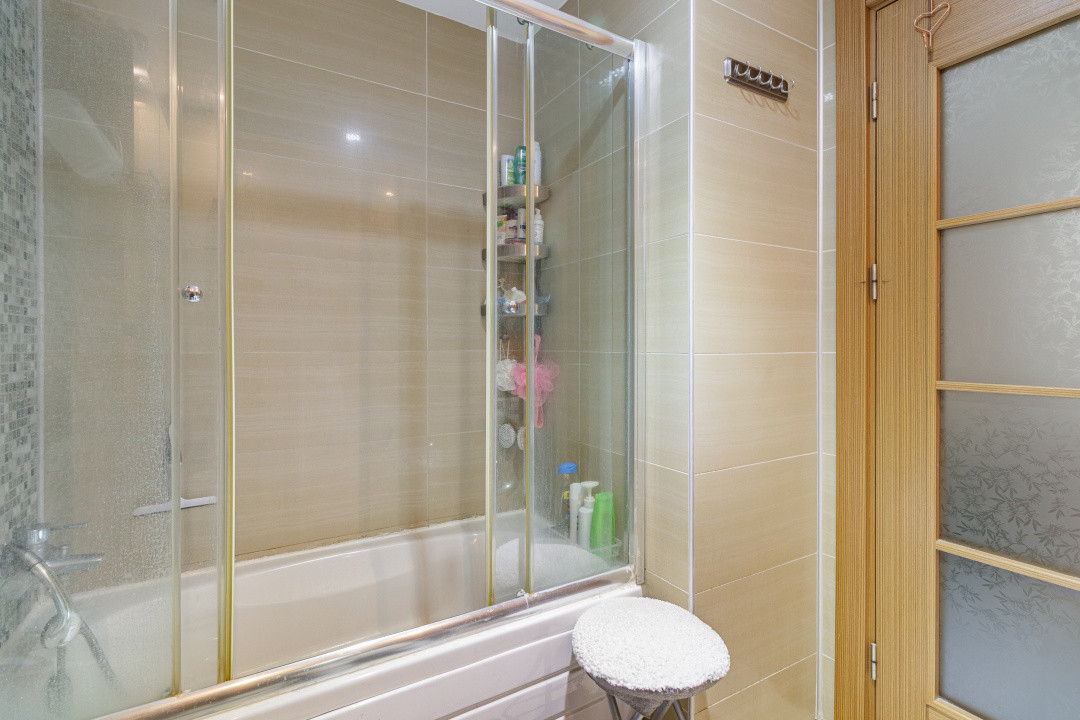 Apartament 3 camere -Cosmopolis Faza 1 cu parcare disponibila 