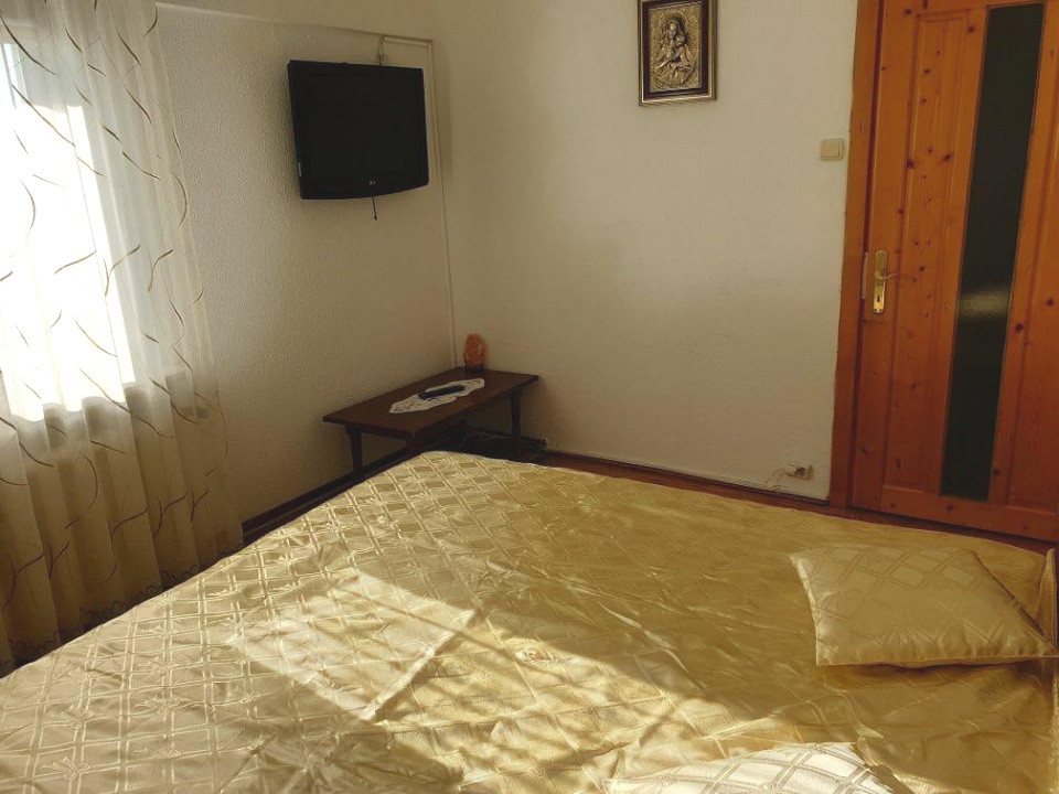 Apartament ultracentral, 3 camere, cu priveliste impresionanta, langa Mercur