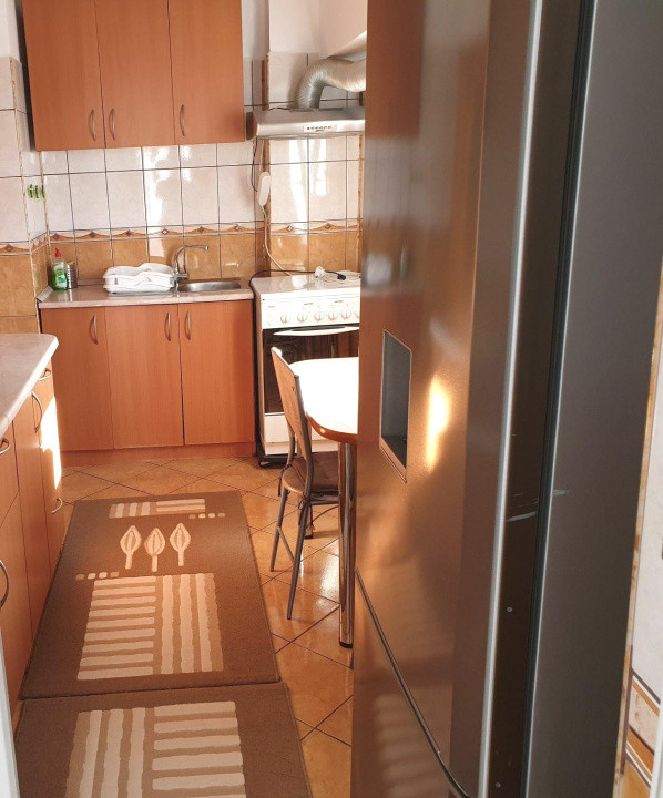 Apartament ultracentral, 3 camere, cu priveliste impresionanta, langa Mercur