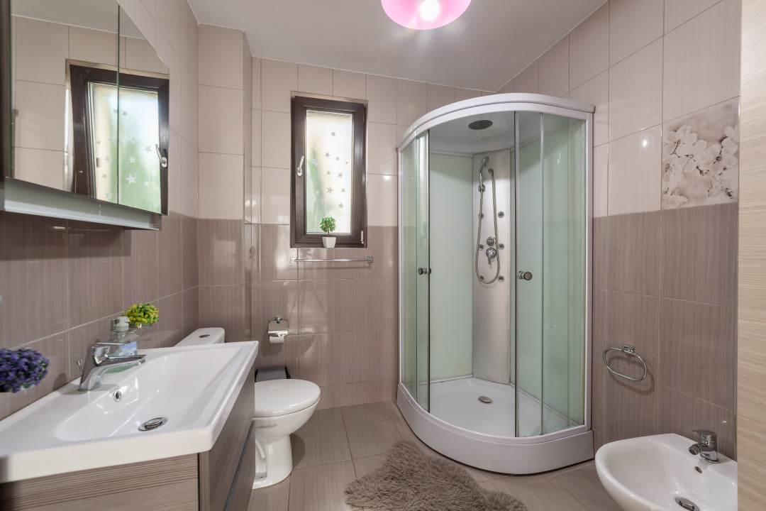 Casa cu 5 camere Stefanesti, Aleea Viilor, AG
