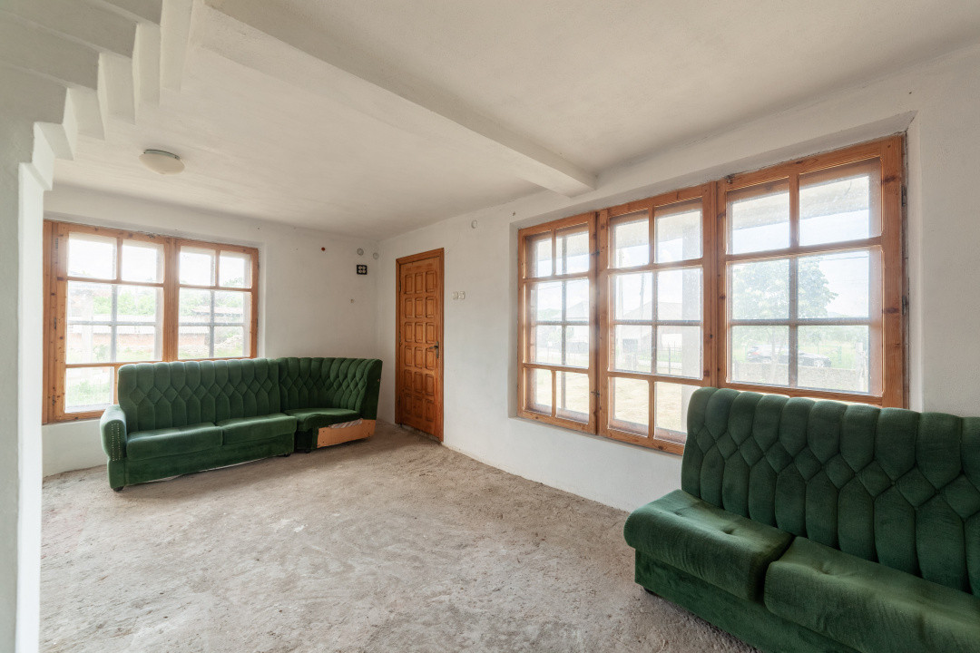 Casa +teren 1093 mp Domnesti-Arges cu o panorama superba!