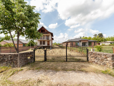 Casa +teren 1093 mp Domnesti-Arges cu o panorama superba!