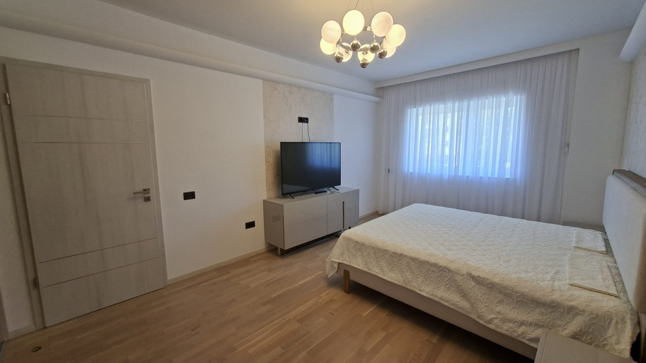 Inchiriere apartament 3 camere centru Ultramodern-Bloc nou