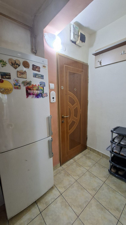 Apartament de 2 camere Pitești et.1 zona Piață Razboeni!