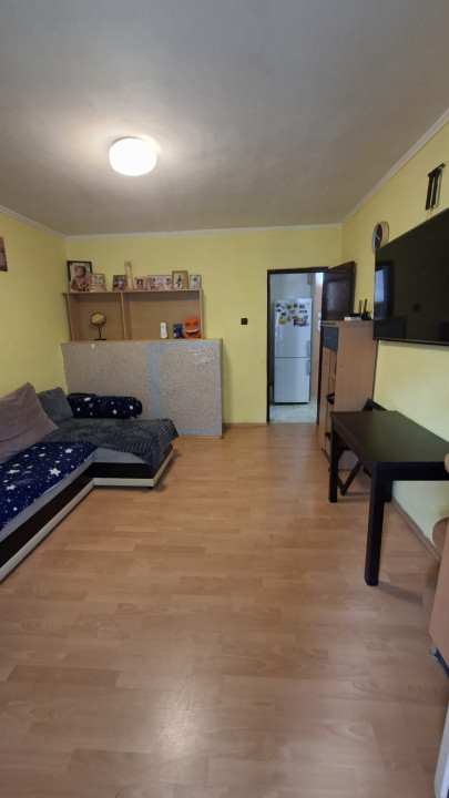 Apartament de 2 camere Pitești et.1 zona Piață Razboeni!