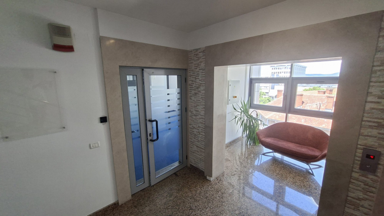 Spațiu Birouri Ultracentral Pitești 265 mp clasa A