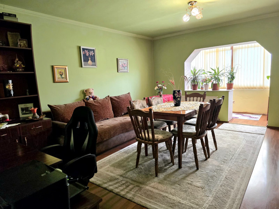 De vânzare Apartament 2 camere Micro 17