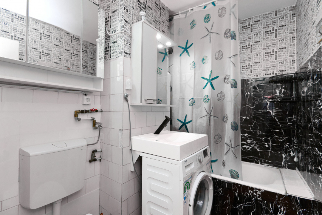 APARTAMENT 3 CAMERE -DECOMANDAT + LOC DE PARCARE - PITEȘTI
