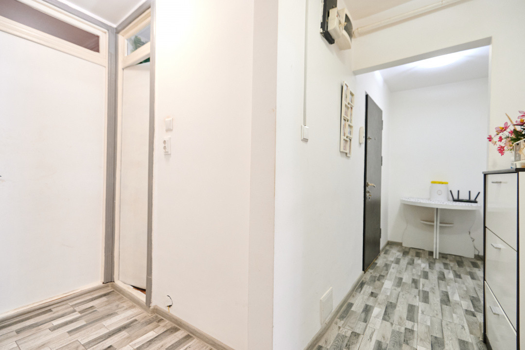 APARTAMENT 3 CAMERE -DECOMANDAT + LOC DE PARCARE - PITEȘTI