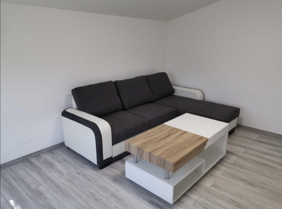 De vanzare proprietate Podari – 2 hale industriale + casa și spatiu recreativ