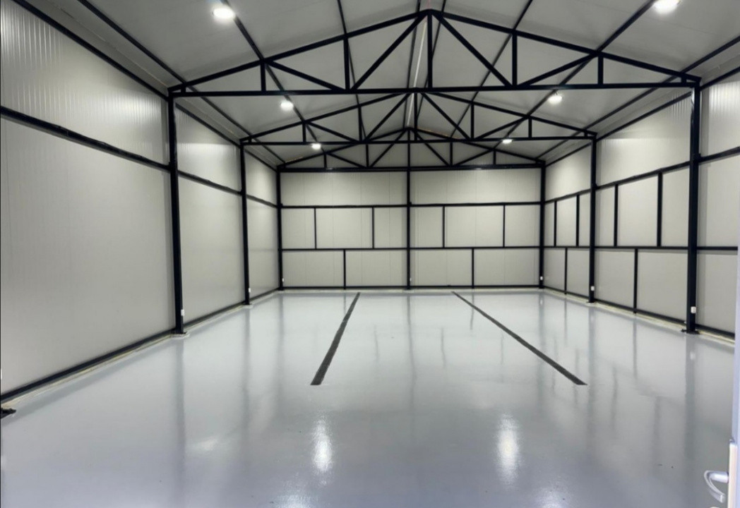 De vanzare proprietate Podari – 2 hale industriale + casa și spatiu recreativ