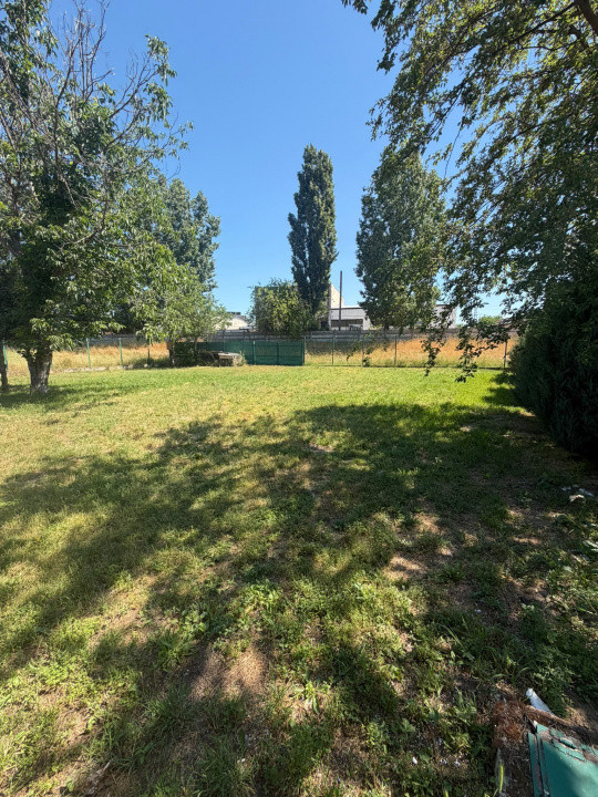 De vanzare proprietate Podari – 2 hale industriale + casa și spatiu recreativ