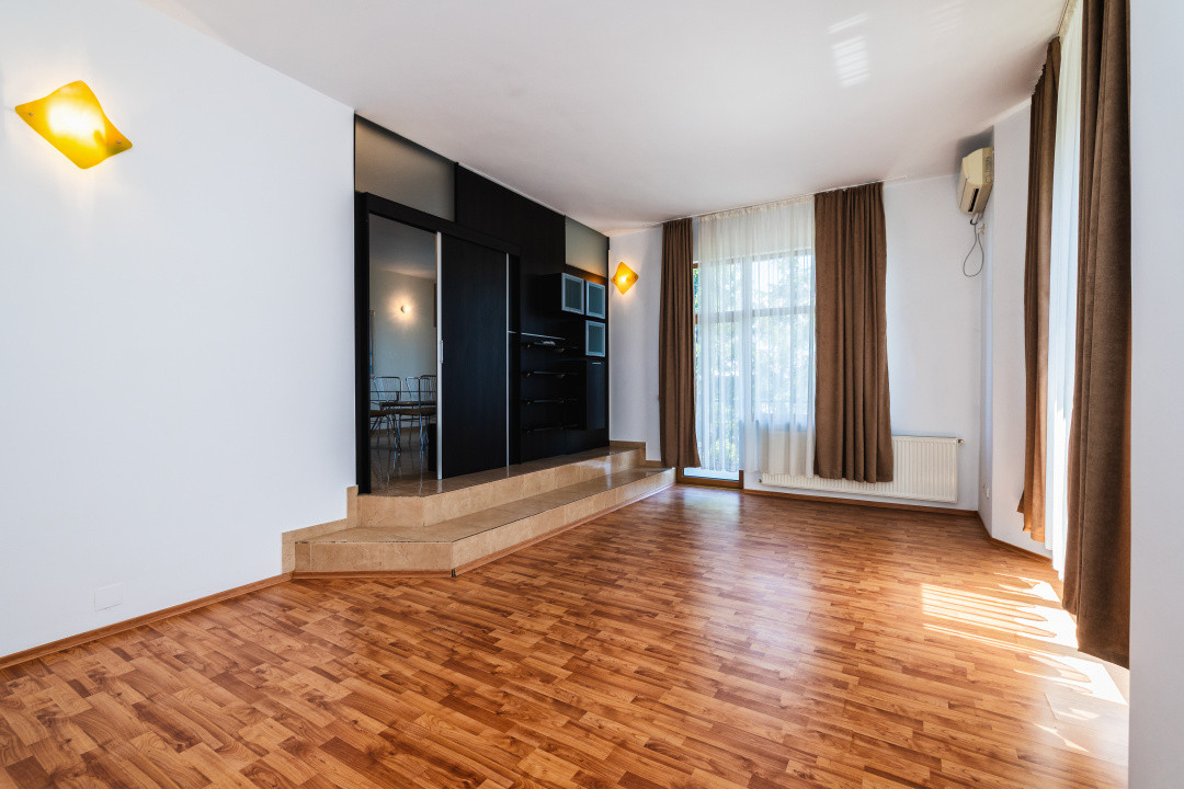 Proprietate premium vis-a-vis de noul Stadion Nicolae Dobrin