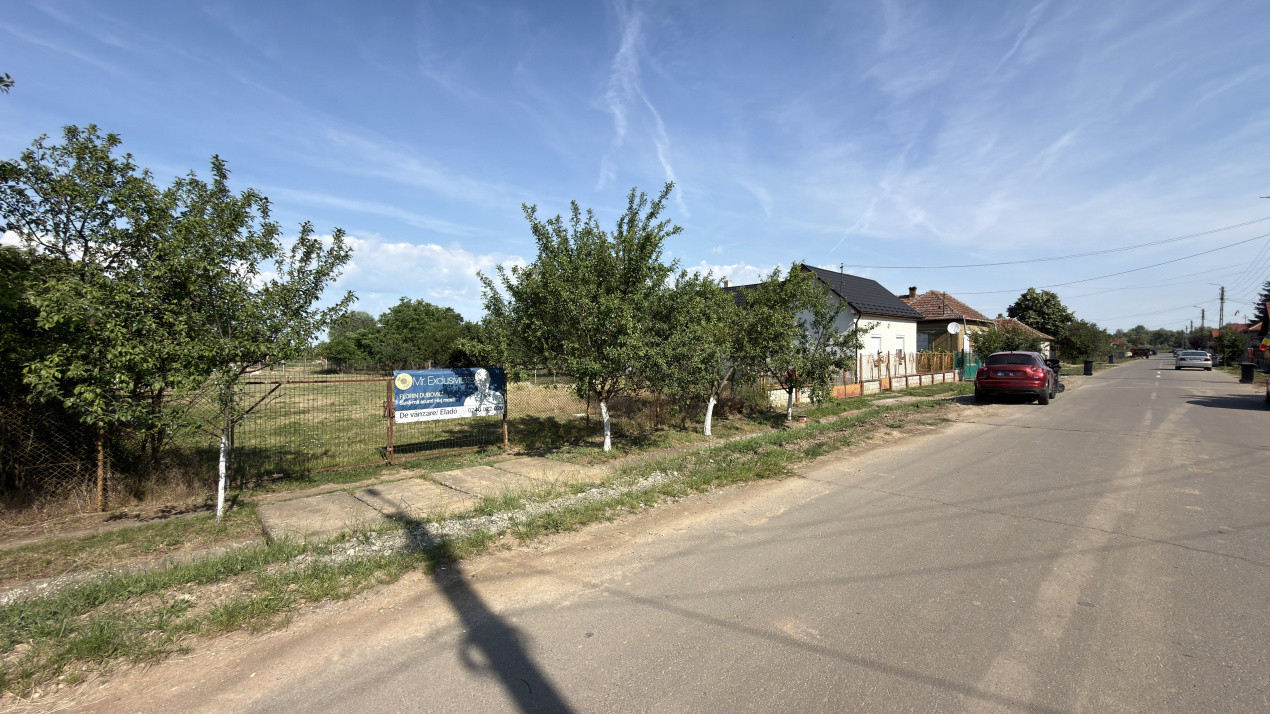  Teren Intravilan 1404 mp, Front 17 m Loc. Lucăceni SM -Str. Horea- Comision 0% 