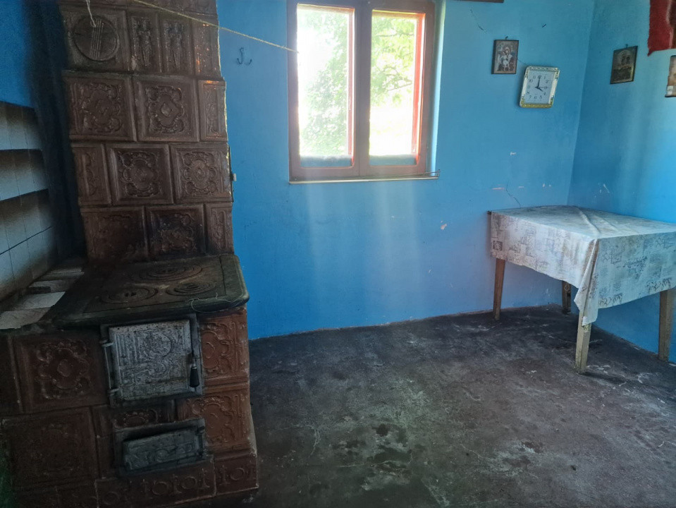 Casă cărămidă 4 camere + anexe - Călinești - Vrănești, Argeș