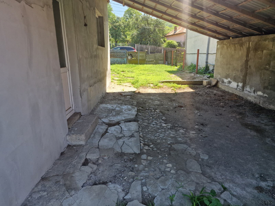 Casă cărămidă 4 camere + anexe - Călinești - Vrănești, Argeș