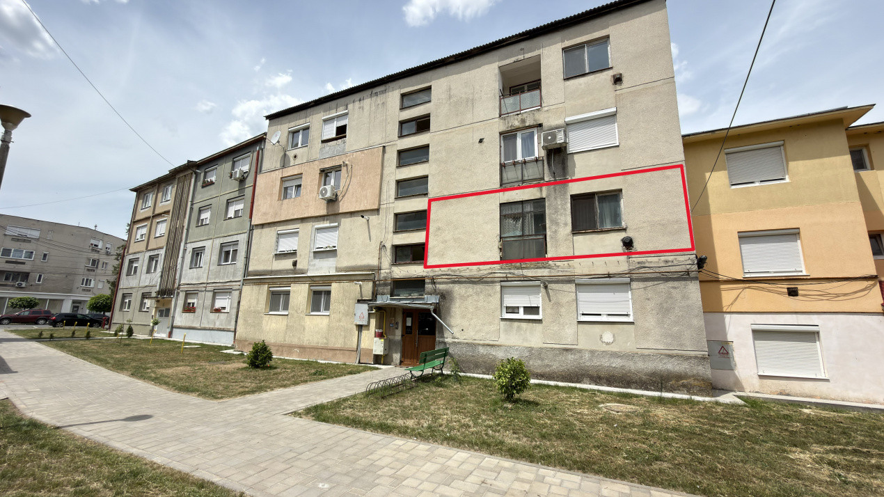 Apartament 2 camere Republicii Etaj I - Carei - Comision 0% cumpărător