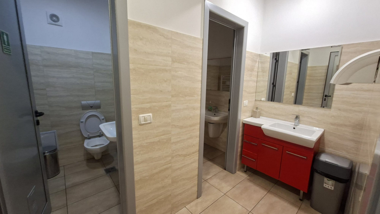 0% Comision Spațiu Birou Ultracentral Pitești Casa Carti 55 mp