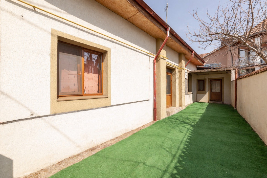 Casa cu potential/ zona Sf Vineri/ 126 mp teren/ Regim urbanistic avantajos