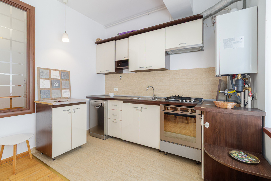 3 camere spatioase în zona Jiului – Piata Presei Libere, Sector 1