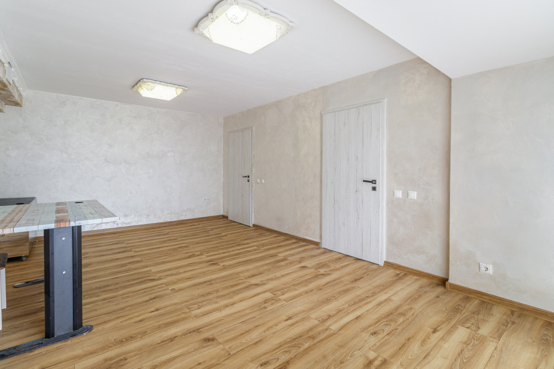 Apartament 6 camere, Pta Alba Iulia - de inchiriat