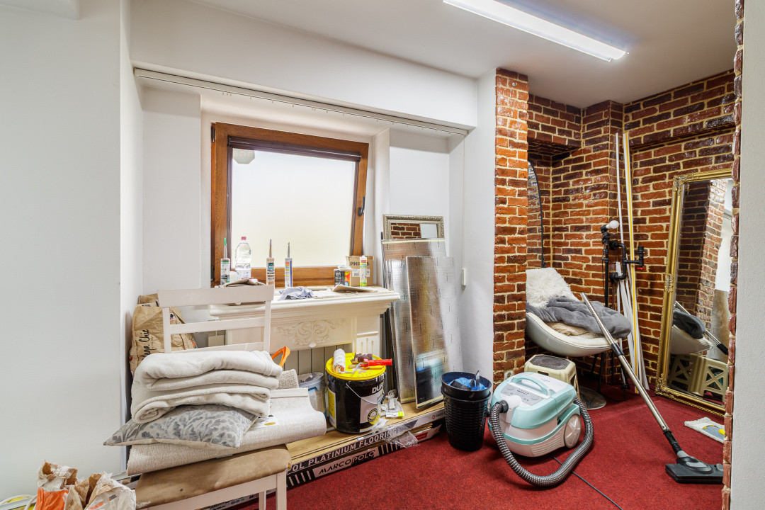 Apartament 6 camere, Pta Alba Iulia - de inchiriat