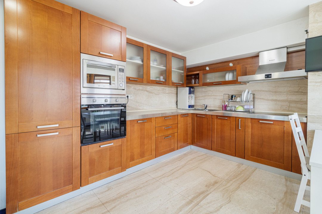 Apartament 6 camere, Pta Alba Iulia - de inchiriat