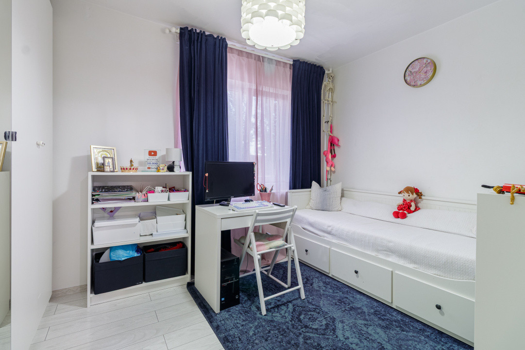 2 camere, mobilat, renovat cu boxă si loc de parcare, et 4/10