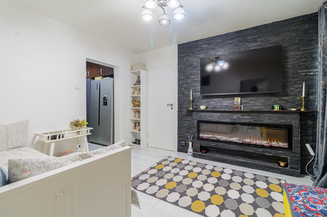 2 camere, mobilat, renovat cu boxă si loc de parcare, et 4/10