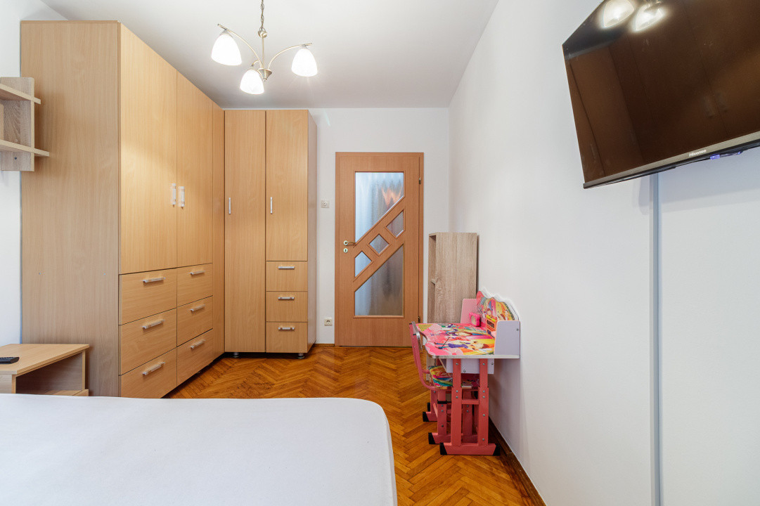2 camere etaj 2 din 10 metrou gorjului