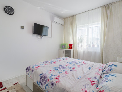De inchiriat  apt 3 camere la cativa pasi de Piata Victoriei
