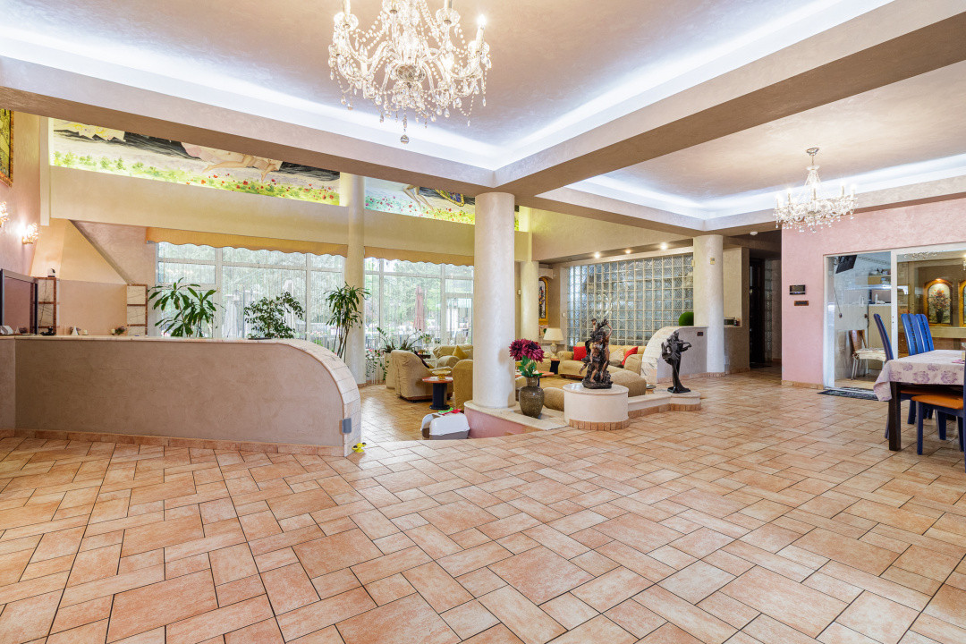 Resedinta premium - Piscina | Teren de tenis | Teren 4000 mp