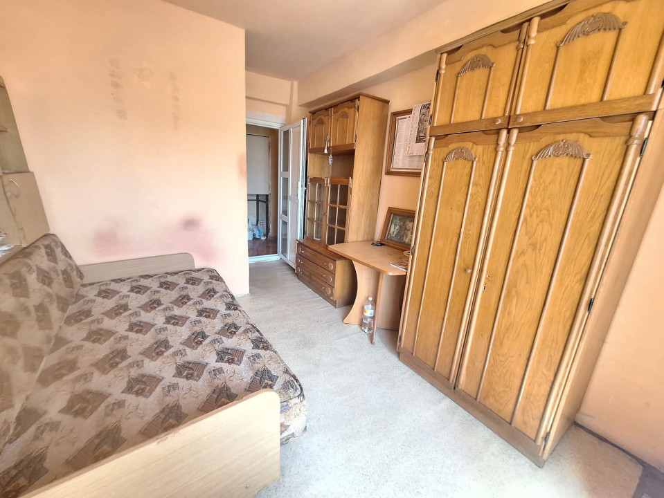 Apartament 3 camere, etaj 1, Costesti, Arges. 0% Comision