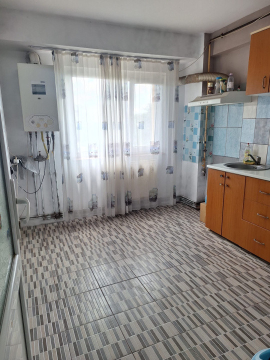 Apartament 3 camere, etaj 1, Costesti, Arges. 0% Comision