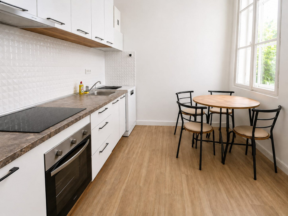 De Închiriat Apartament 2 Camere Central