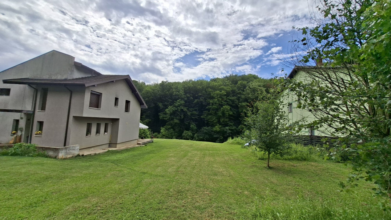 Teren intravilan 1203 mp Bascov-Florea zona Superba