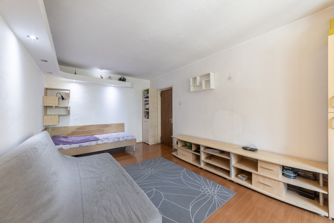 Ap. 3 camere, decomandat, etaj 2, Lacul Tei, Bucuresti
