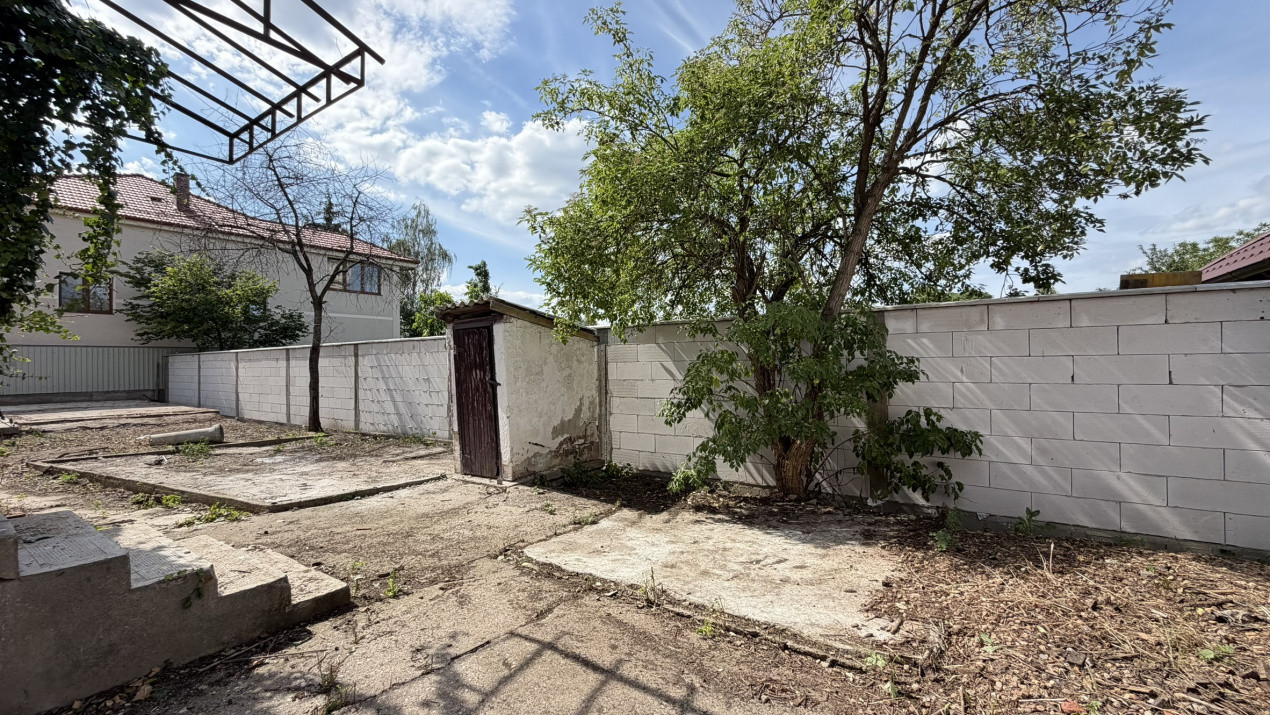 Casă de renovat cu teren 557 mp, central Str. Gh. Barițiu - Carei